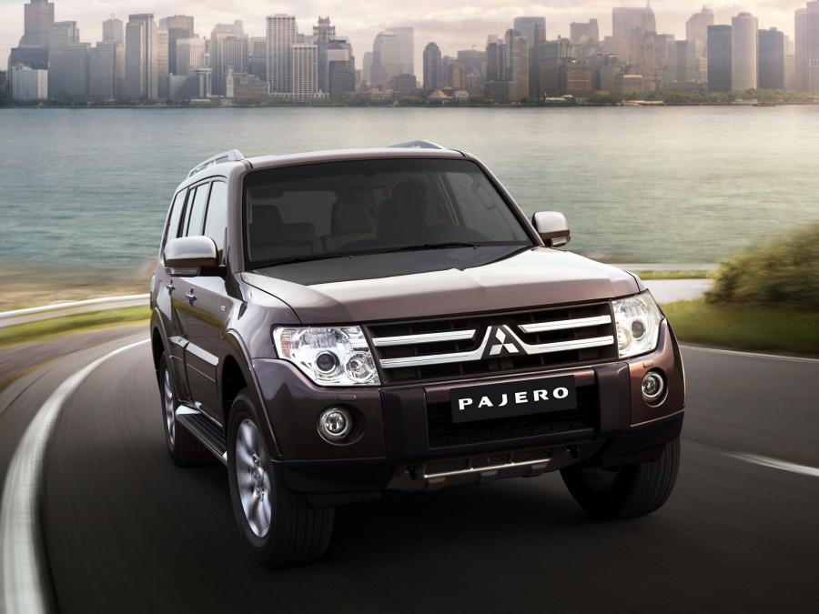  Mitsubishi Pajero 5-Door 2006 года  (фото 16 из 38)
